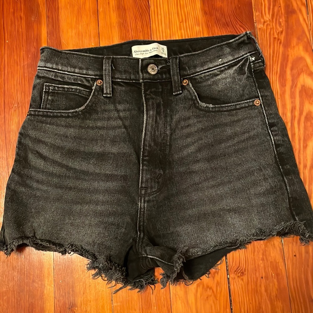 Abercrombie & Fitch Ultra High Rise Denim Mom Shorts